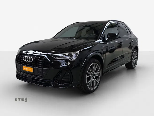 AUDI Q3 35 TFSI S line Attraction