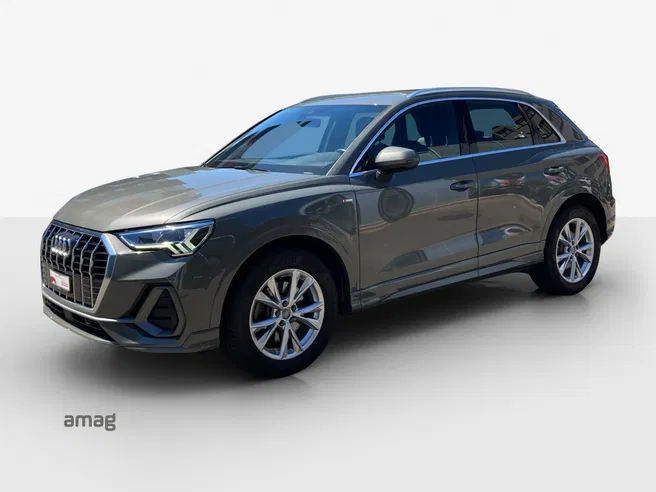 AUDI Q3 40 TFSI S line