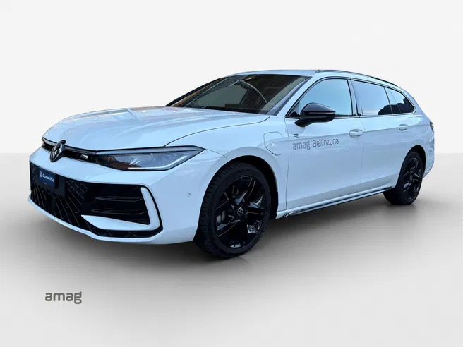 VW Passat Variant NF R-Line