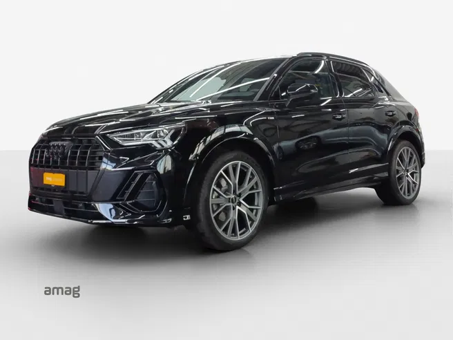 AUDI Q3 35 TFSI S line Attraction