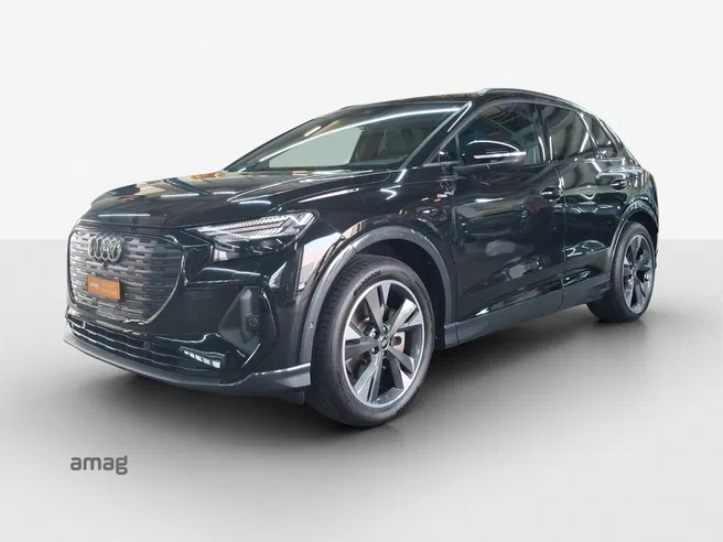 AUDI Q4 55 e-tron quattro