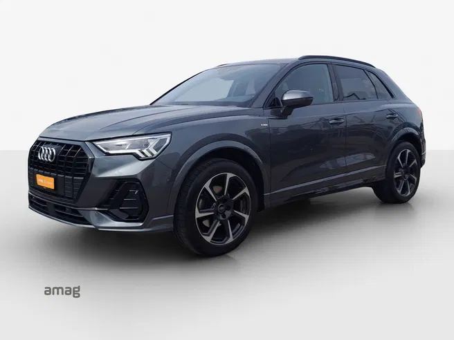 AUDI Q3 35 TFSI S line Attraction