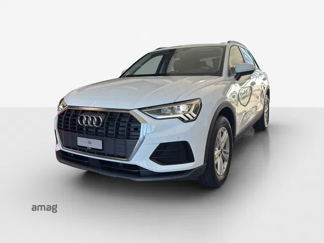 AUDI Q3 35 TFSI Attraction