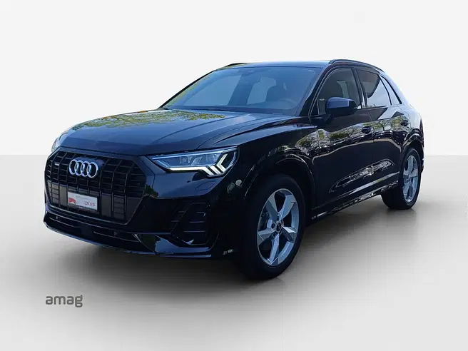 AUDI Q3 40 TDI S line