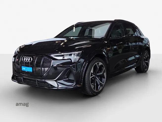 AUDI e-tron S quattro