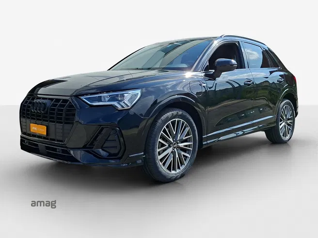 AUDI Q3 45 TFSI e S line