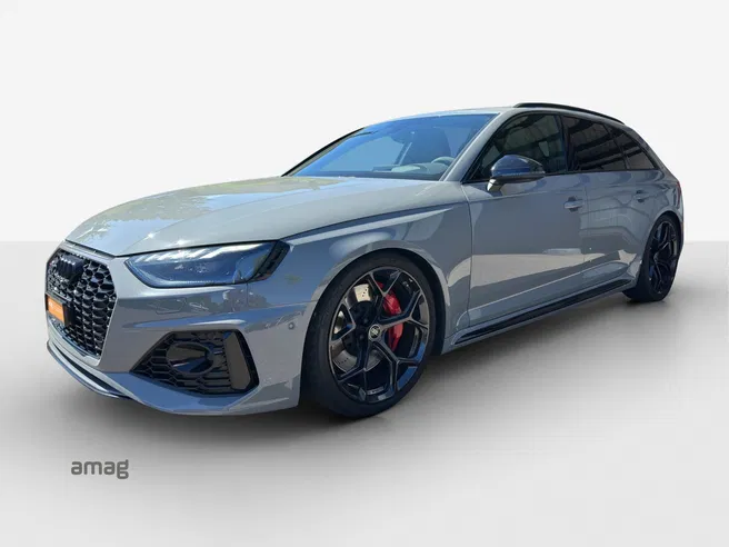 AUDI RS4 Avant quattro