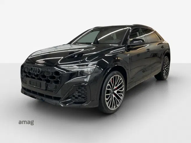AUDI Q8 SUV TFSI e 290 kW Attraction