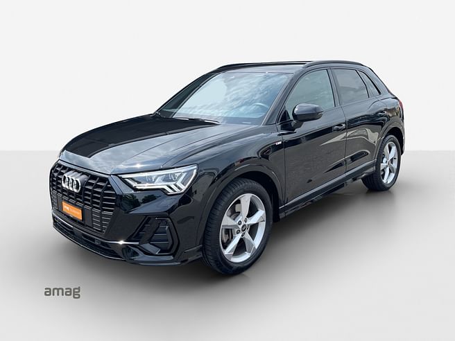 AUDI Q3 40 TDI S line
