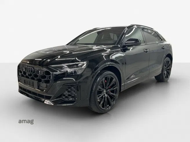 AUDI Q8 SUV TFSI e 290 kW Attraction