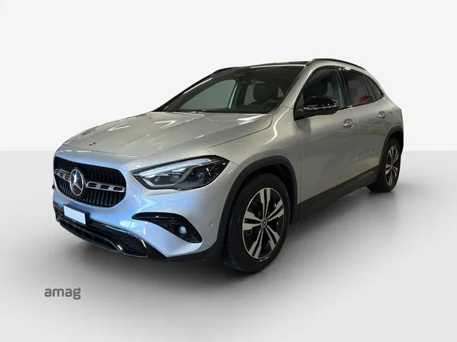 Mercedes-Benz GLA 220 4Matic 8G-DCT