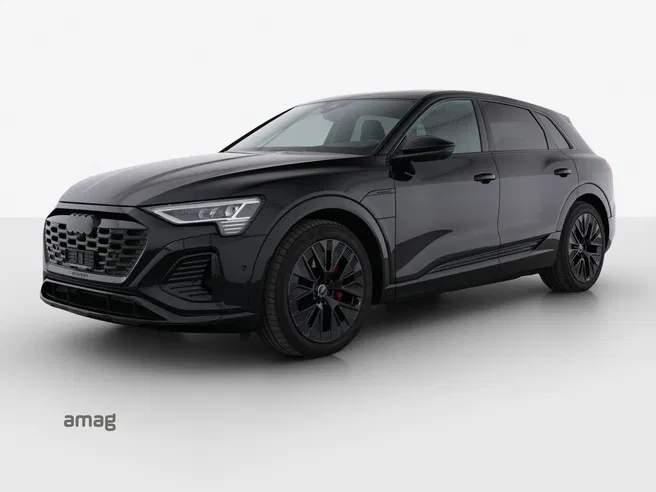 AUDI Q8 55 e-tron Black Edition