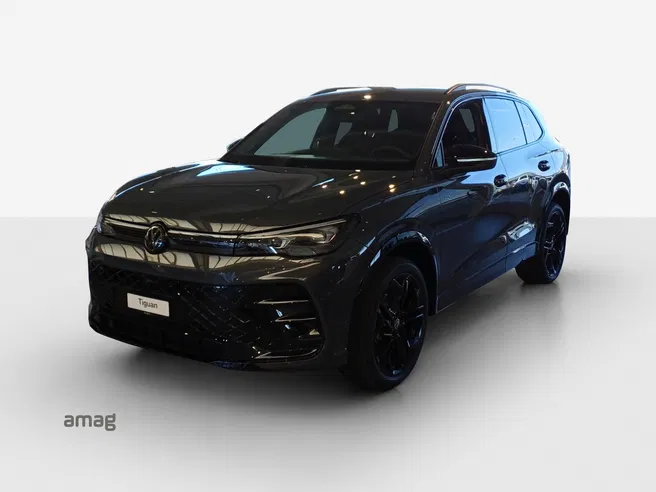VW Tiguan R-Line