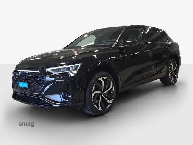 AUDI Q8 55 e-tron advanced