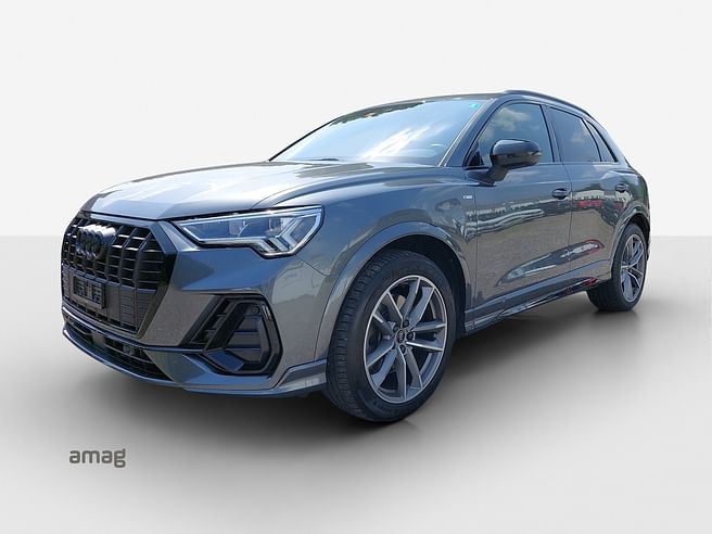 AUDI Q3 40 TDI S line
