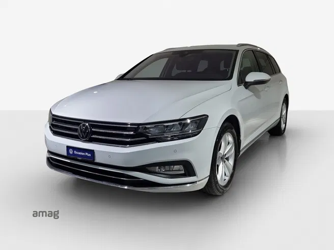 VW Passat Variant Elegance