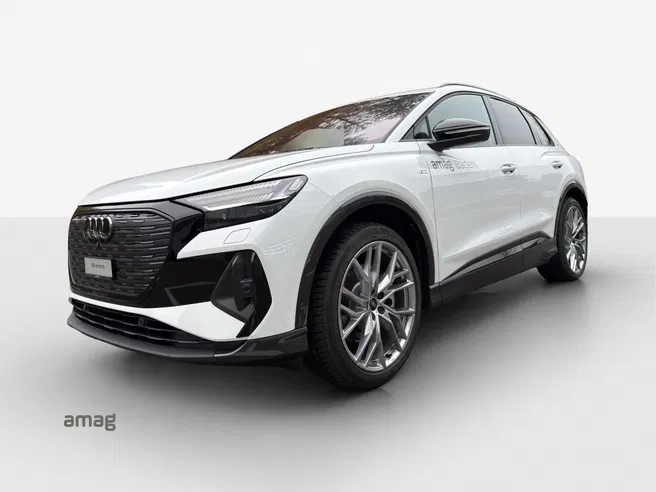 AUDI Q4 45 e-tron quattro