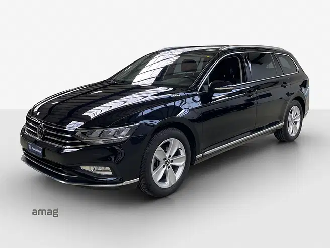 VW Passat Variant Elegance