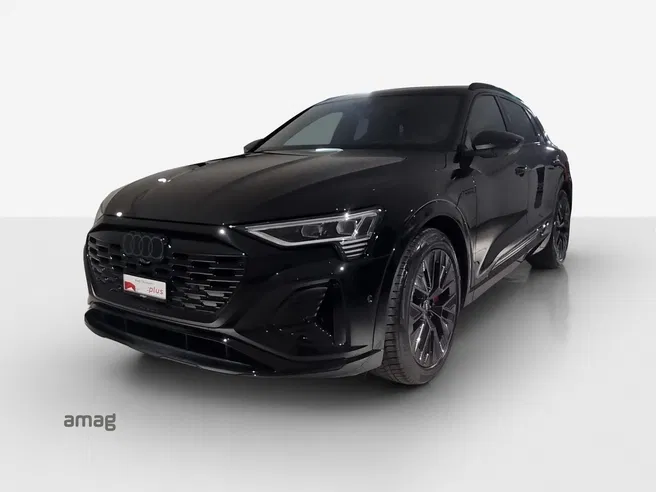 AUDI Q8 55 e-tron Black Edition