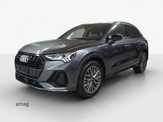 AUDI Q3 40 TFSI S line