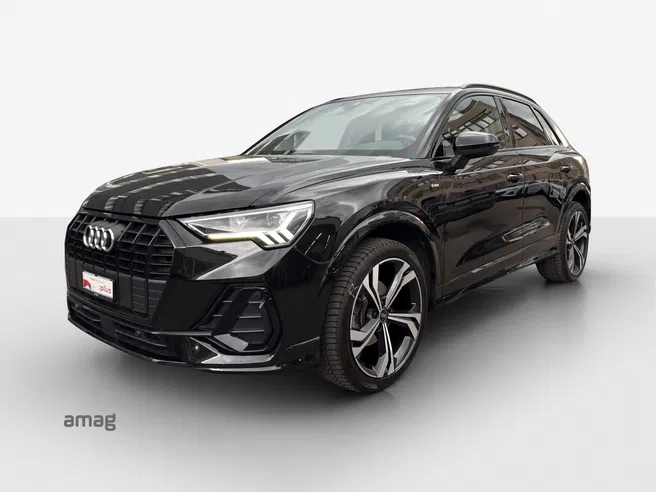 AUDI Q3 35 TFSI S line Attraction