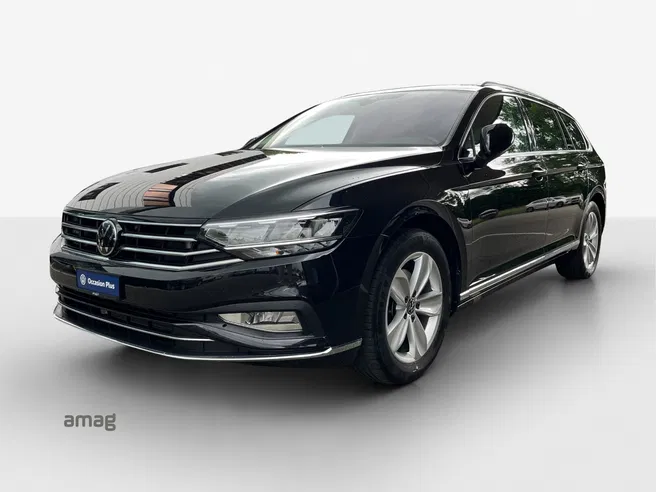 VW Passat Variant Elegance