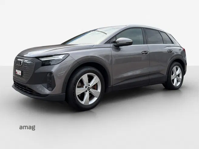 AUDI Q4 40 e-tron