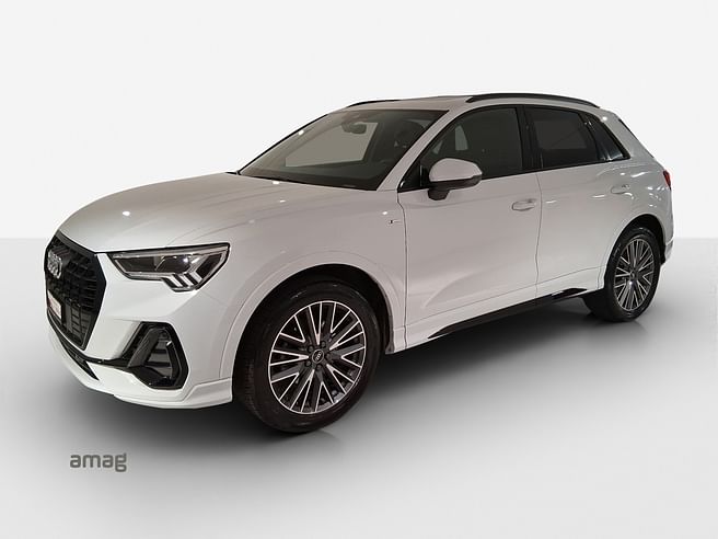 AUDI Q3 35 TFSI S line Attraction