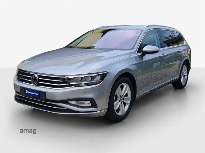 VW Passat Variant Elegance