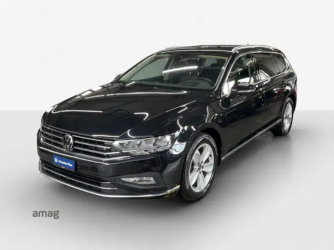 VW Passat Variant Elegance