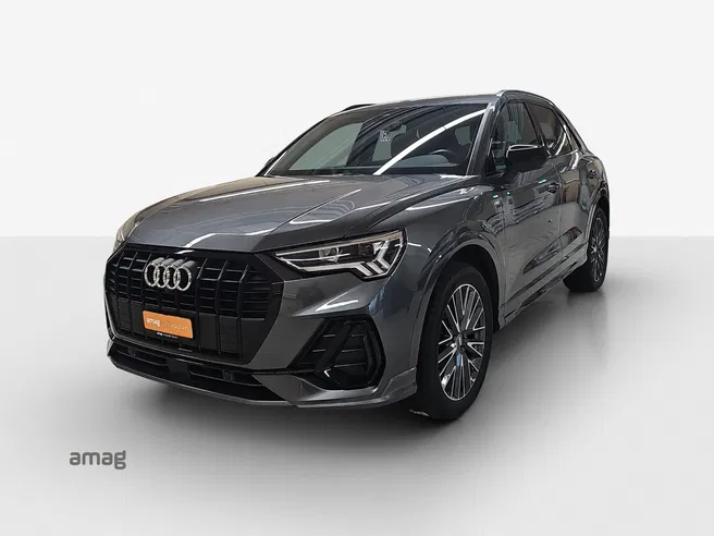 AUDI Q3 35 TFSI S line Attraction