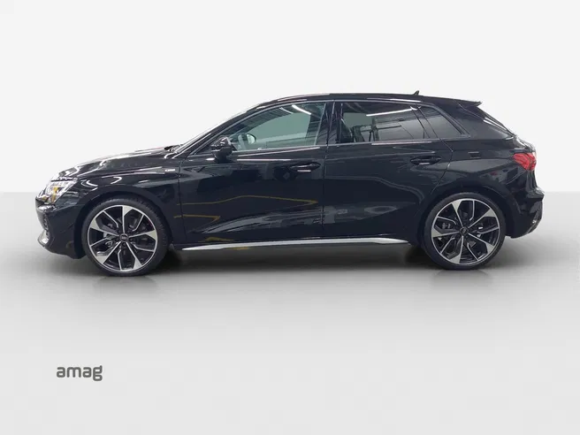AUDI A3 Sportback TFSI 110 kW S line Attraction