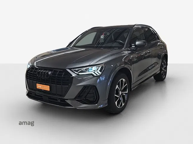 AUDI Q3 45 TFSI e S line