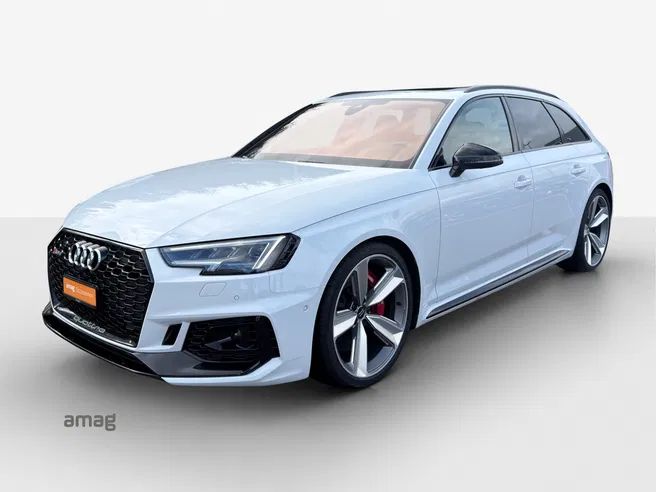 AUDI RS 4 Avant