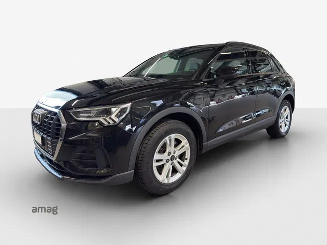 AUDI Q3 45 TFSI e Attraction