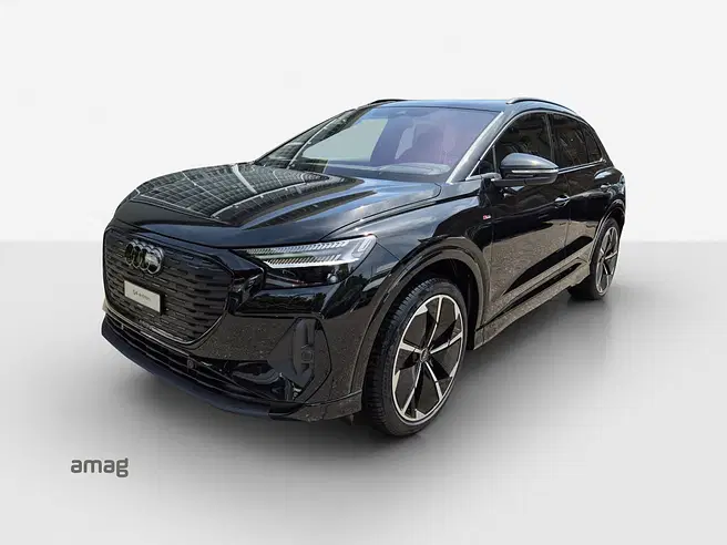 AUDI Q4 55 e-tron quattro