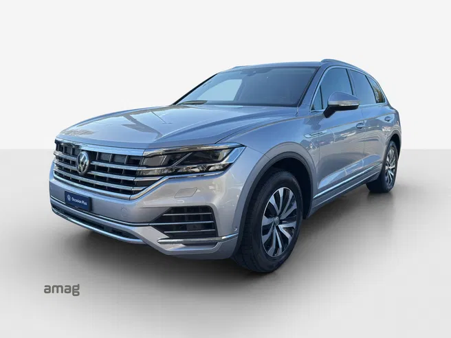 VW New Touareg Elegance