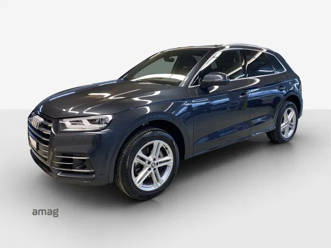 AUDI Q5 55 TFSI e sport