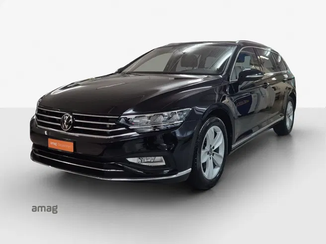 VW Passat Variant Elegance