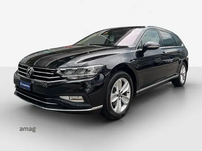 VW Passat Variant Elegance