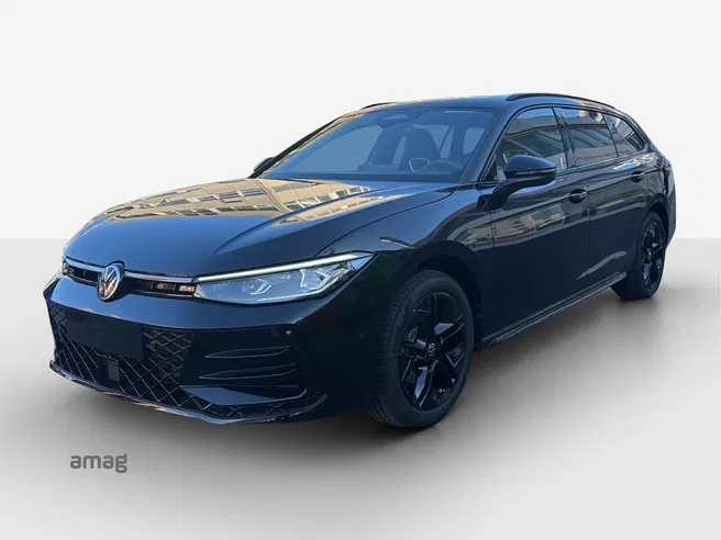 VW Passat Variant R-Line