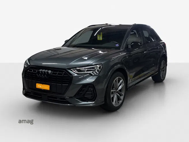 AUDI Q3 35 TFSI S line Attraction
