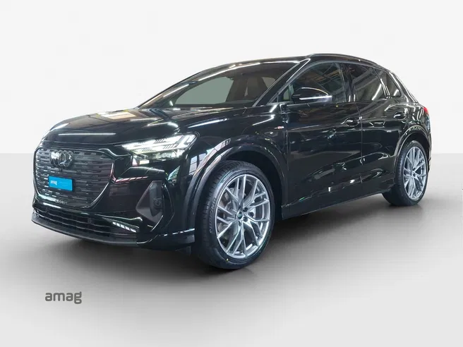 AUDI Q4 55 e-tron quattro