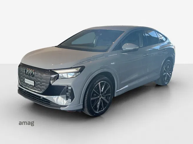 AUDI Q4 SB 45 e-tron