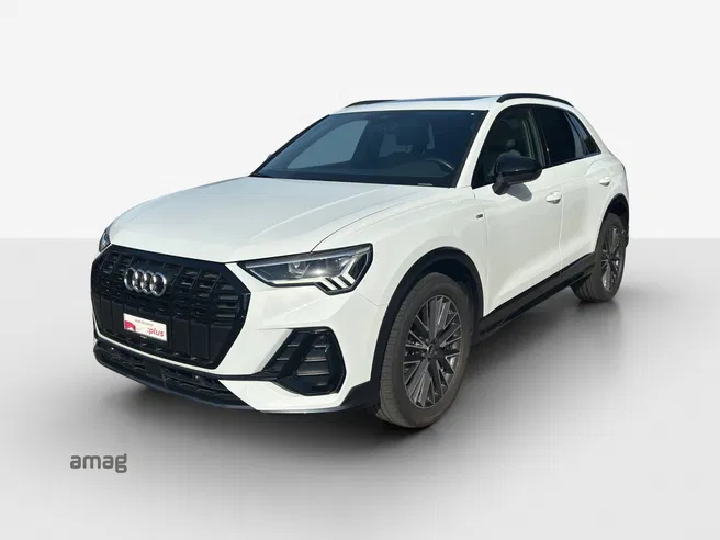 AUDI Q3 40 TDI S line Attraction