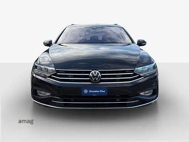 VW Passat Variant Elegance