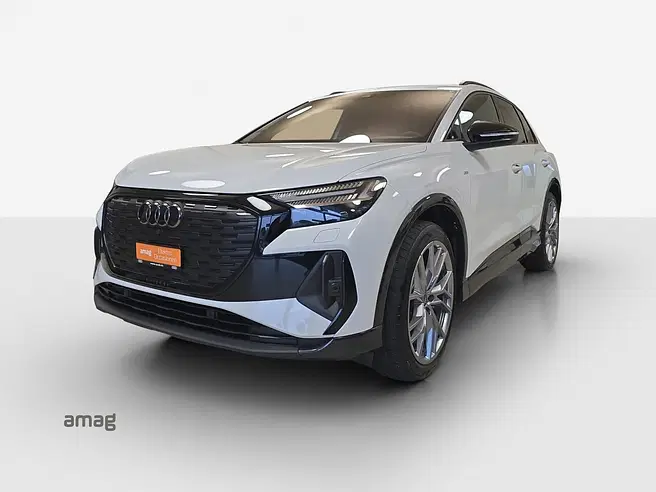 AUDI Q4 55 e-tron quattro