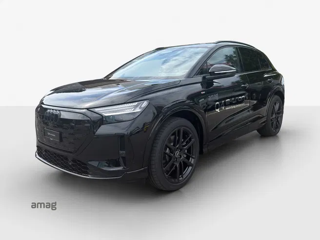 AUDI Q4 SUV e-tron quattro performance