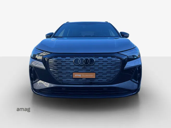 AUDI Q4 40 e-tron