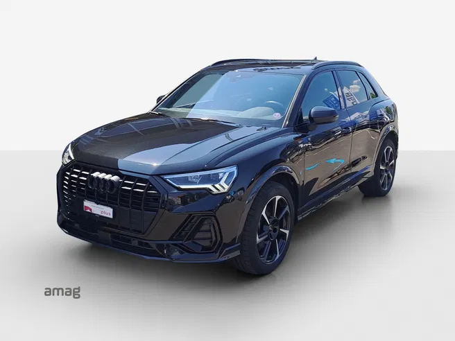 AUDI Q3 45 TFSI e S line